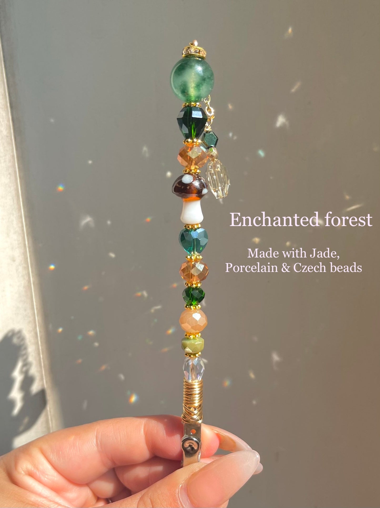 Crystal wand clip